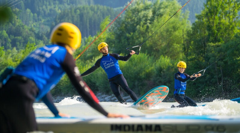 Surfen in Innsbruck mit UP STREAM SURFING